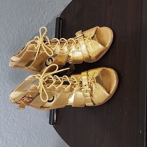 Women's NIB G By Guess Portlyn Laceup Chunky Heel Gold Sandals Size 7 1/2M